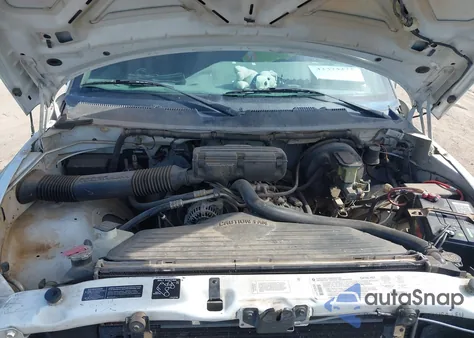 1996 Dodge Ram 1500 z USA, uszkodzony, nr VIN 1B7HC13Z1TJ163152